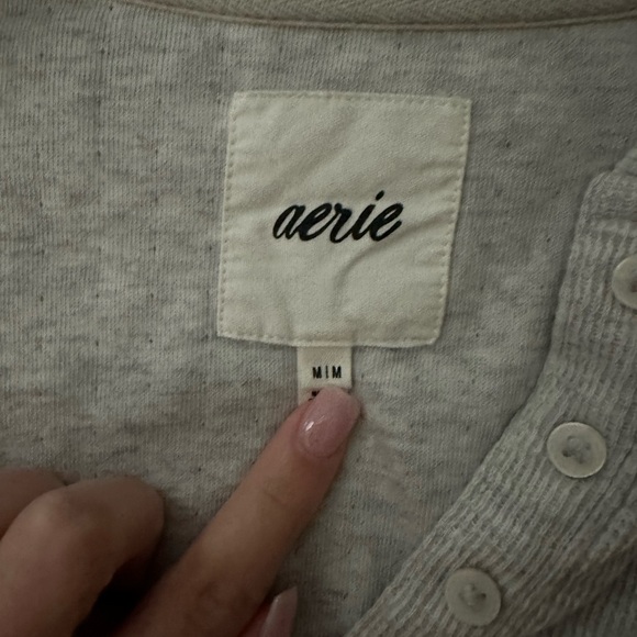 🌚NWOT AERIE QUARTER BUTTON DOWN | AE/Aerie Crewneck/ Sweater🌚 - Picture 2 of 3
